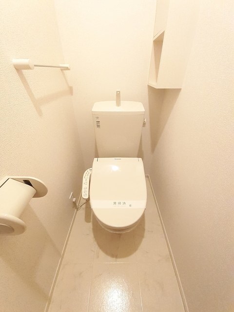 【メゾンブリーゼＡのトイレ】