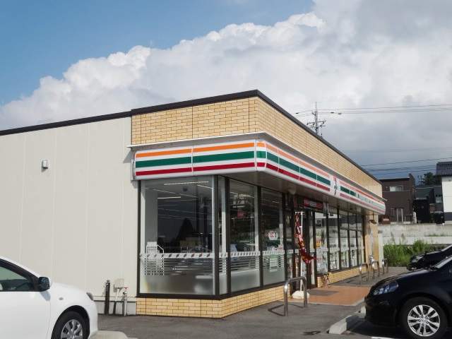 コンビニ　セブンイレブン（コンビニ）まで3140m