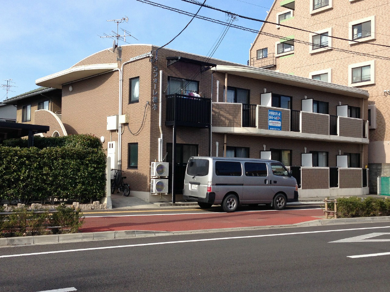 仙台市若林区椌木通のマンションの建物外観