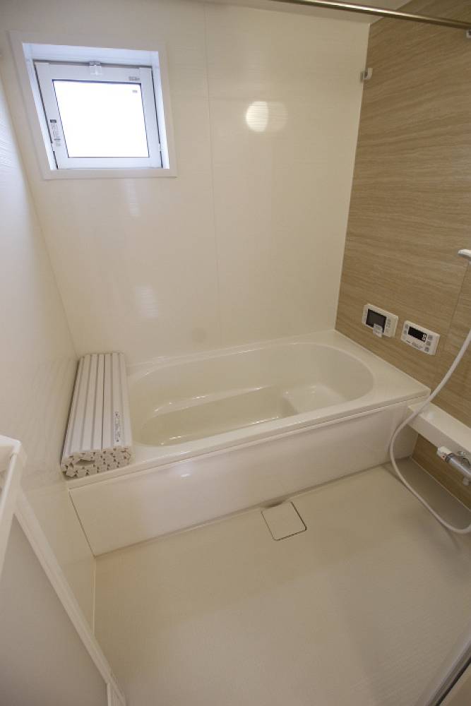 バス・シャワールーム　別の部屋の写真です