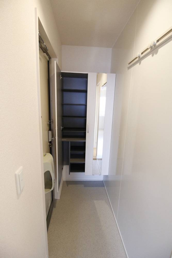 玄関　別の部屋の写真です