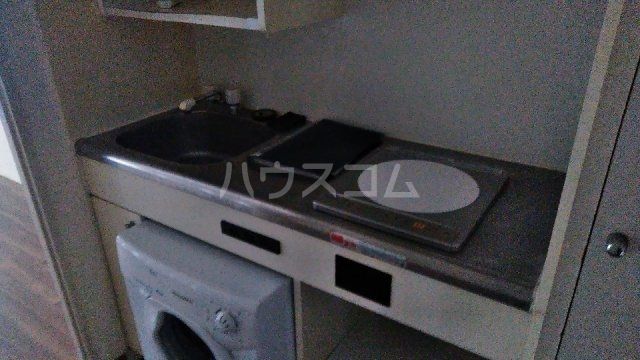 【三軒茶屋リリエンハイムのキッチン】