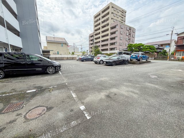 駐車場　駐車スペースもあります♪