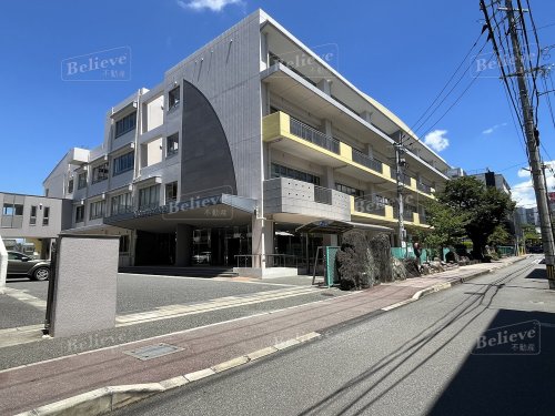 小学校　久留米市立日吉小学校（小学校）まで522m
