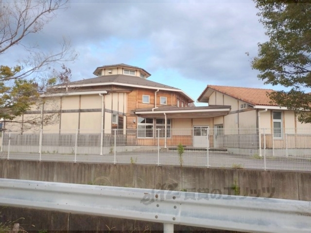 幼稚園・保育園　秦荘幼稚園（幼稚園・保育園）まで1400m