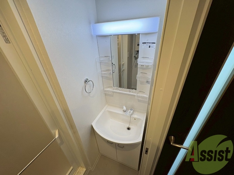 洗面設備　シャンプードレッサーで身支度もラクラクです！