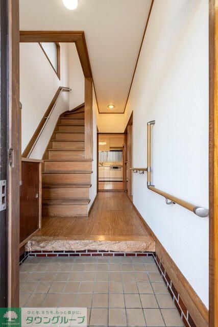 玄関　★お問い合わせはタウンハウジングまで★