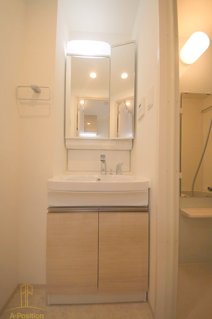 洗面設備　Alivis福島海老江