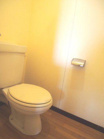 トイレ　落ち着いたトイレです