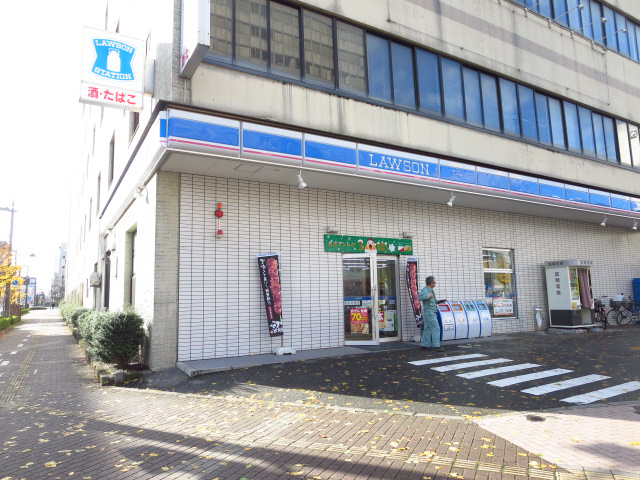 コンビニ　ローソン（コンビニ）まで130m