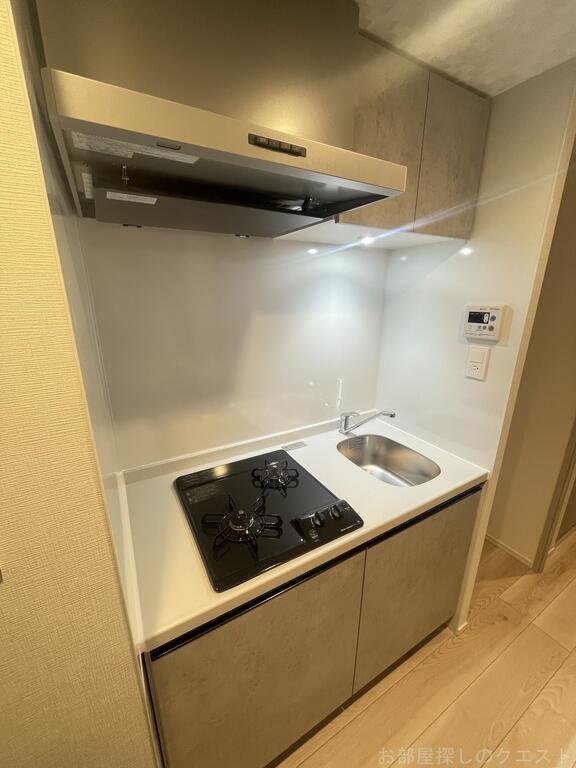 キッチン　（写真は同仕様反転）