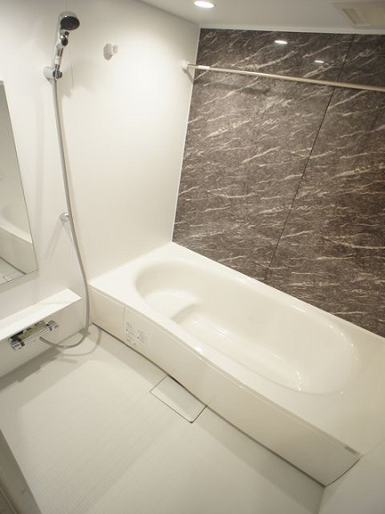 バス・シャワールーム　ゆったり過ごせるお風呂です♪