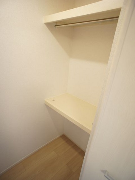収納　ウォークインクロゼット付きでお部屋はスッキリ♪