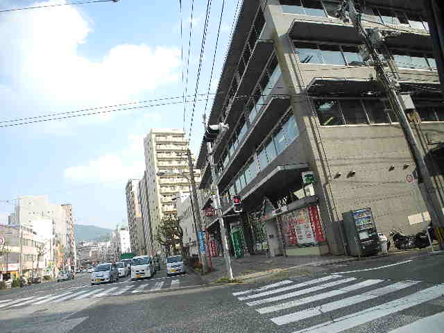 郵便局　長崎中央郵便局（郵便局）まで397m