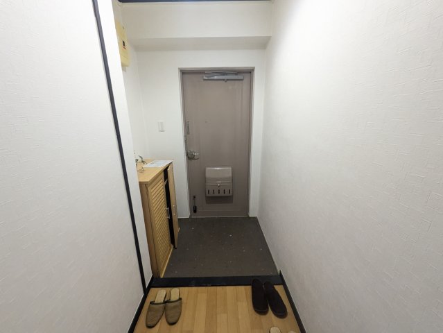 玄関　池下住宅