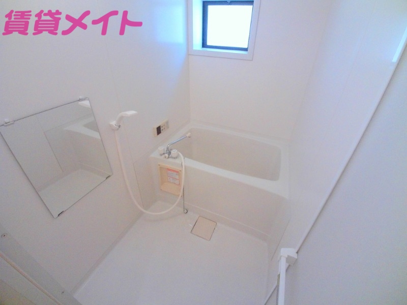 バス・シャワールーム　別部屋反転参考写真