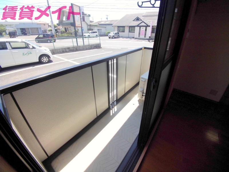 バルコニー　別部屋反転参考写真