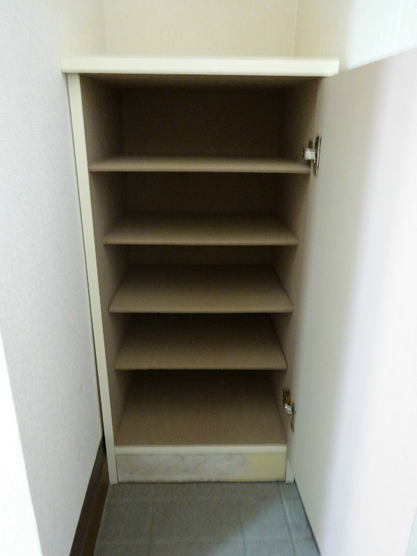 玄関　※同タイプのお部屋です