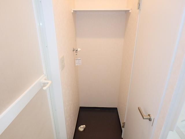 その他部屋・スペース　洗濯機置き場も室内にあります。