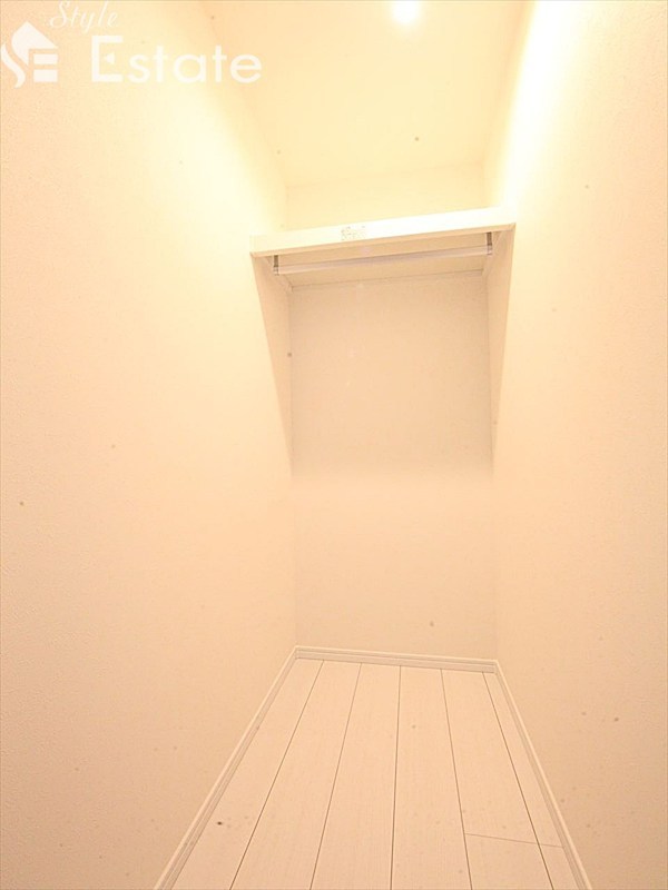 収納　ウォークインクローゼット