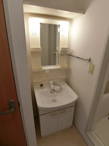 洗面設備　ブライトン麦野 Ａ棟 ＊＊ A0101号-8