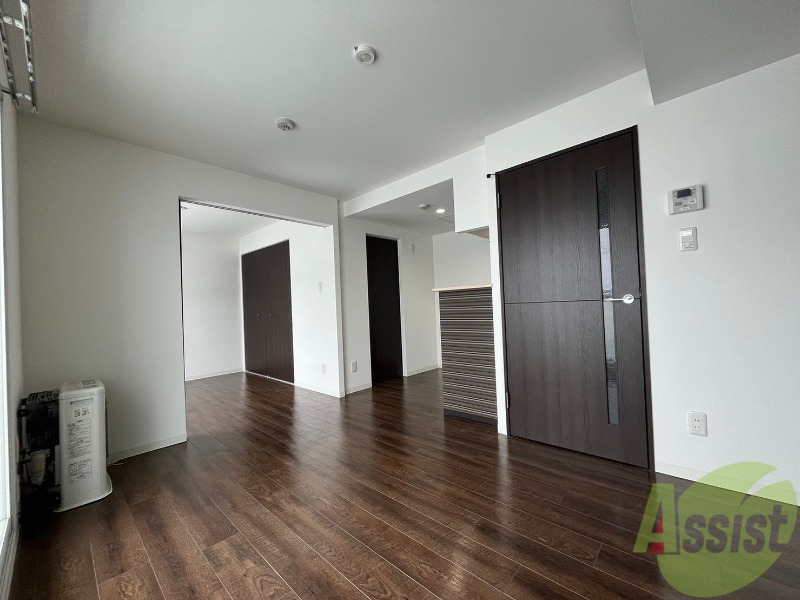 居室・リビング　広々としたリビングですね。使い勝手がよさそうですね！