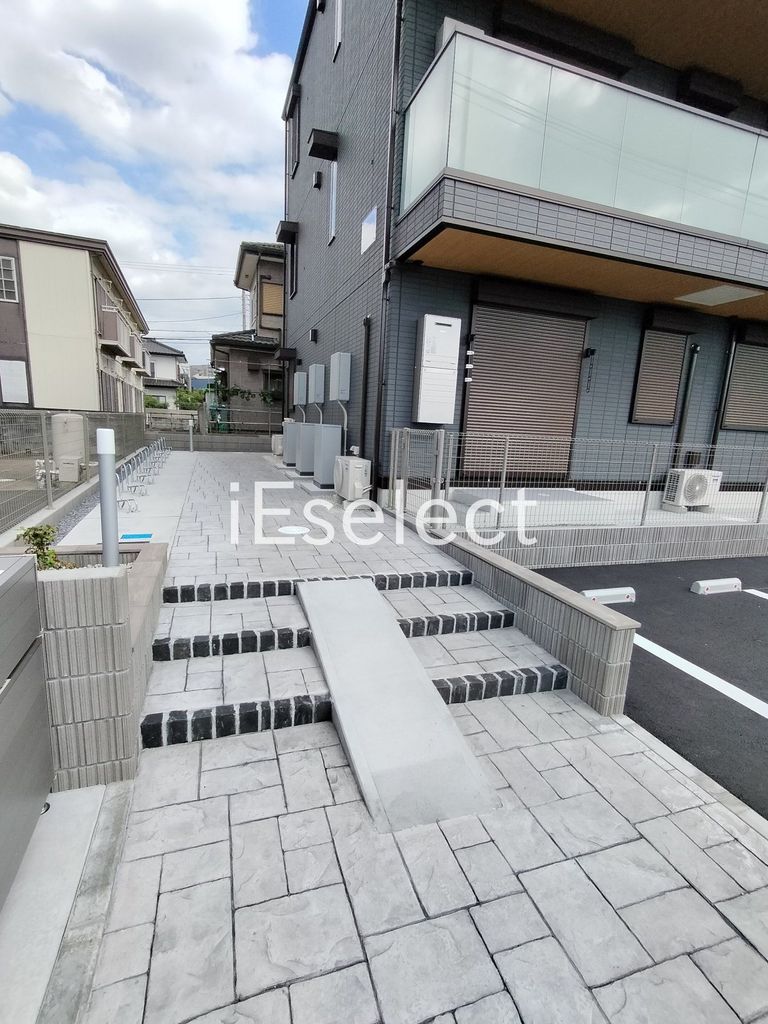 エントランス　建物入り口部分です