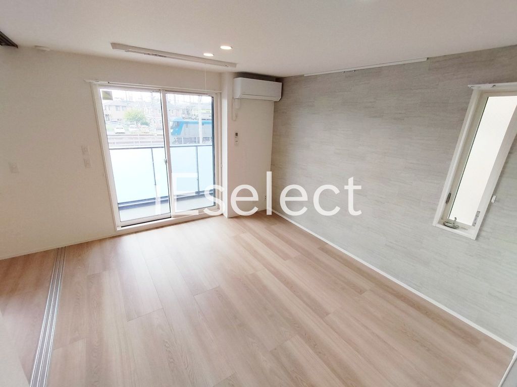 居室・リビング　2面採光で明るいお部屋です