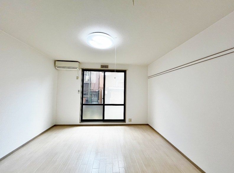 その他部屋・スペース　★洋室8帖★