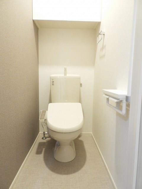 トイレ　ウォシュレット付きの洋式トイレ♪