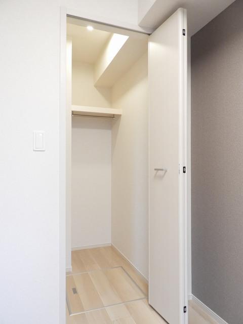 収納　大容量に収納できるウォークインクローゼット♪