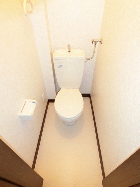 トイレ　ゆったりとした空間のトイレです