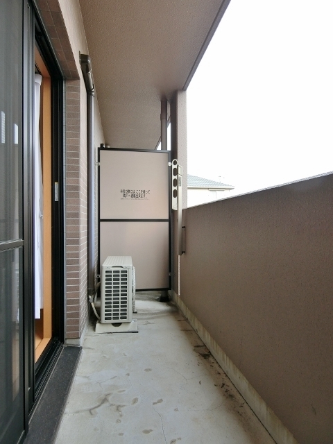 バルコニー　図面と現状に相違がある場合には現状を優先