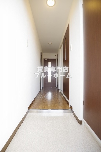 玄関　きれいな玄関スペース！