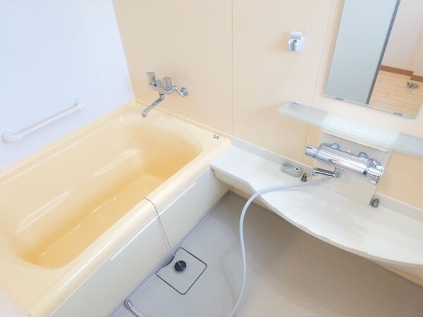 バス・シャワールーム　きれいなお風呂で快適バスタイム♪