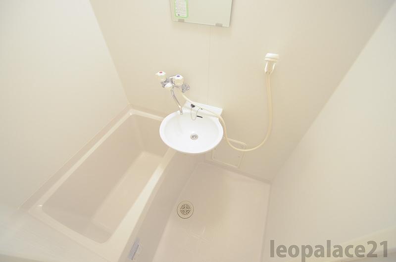 バス・シャワールーム　バス