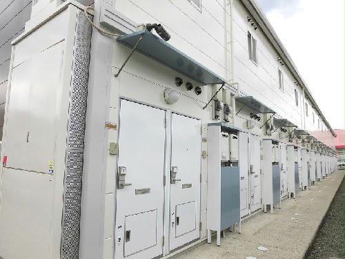 玄関　入口扉前