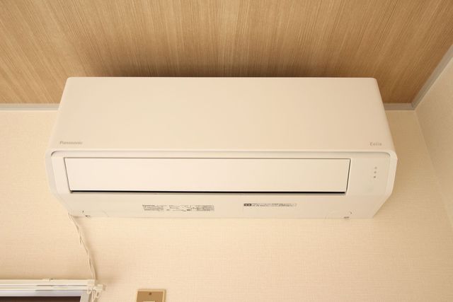 その他　エアコン備え付け