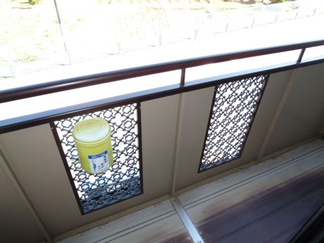バルコニー　～布団も干せますよ～