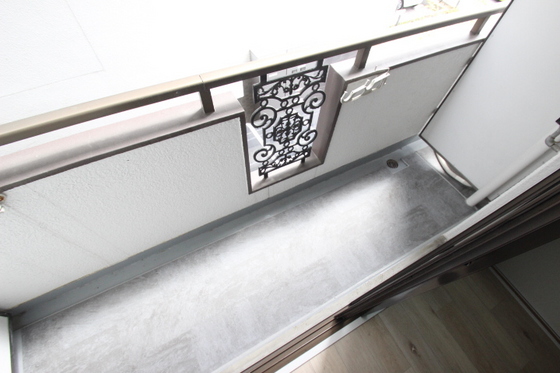 バルコニー　※別号室の写真を使用しております。