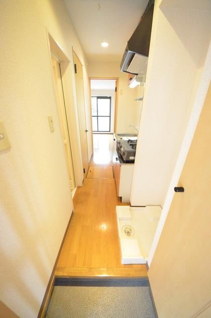 玄関　★お部屋探しは株式会社タウンハウジング東京まで★