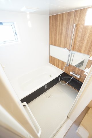 バス・シャワールーム　※同物件・同タイプの写真です。