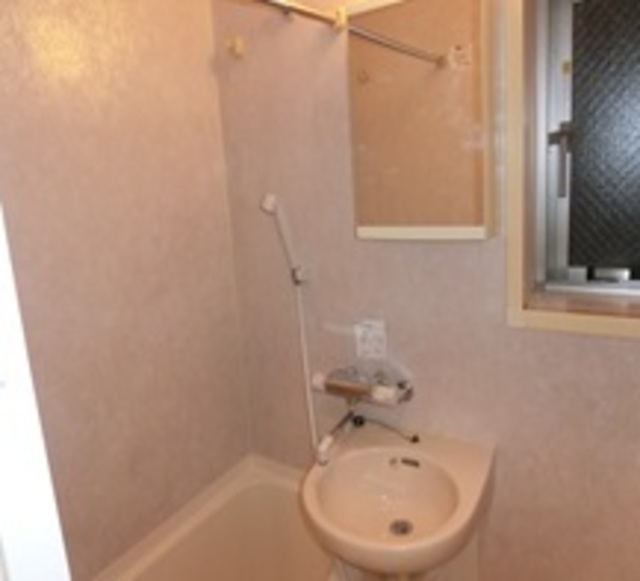 バス・シャワールーム　バスルーム