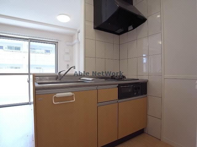 キッチン　＊同物件別部屋参照写真