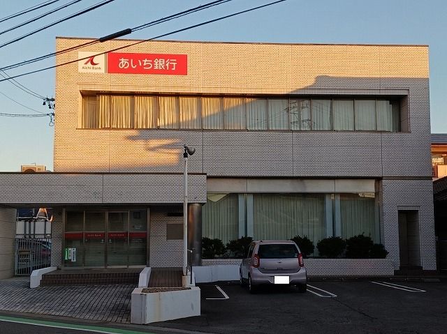 銀行　あいち銀行弥富支店（銀行）まで450m