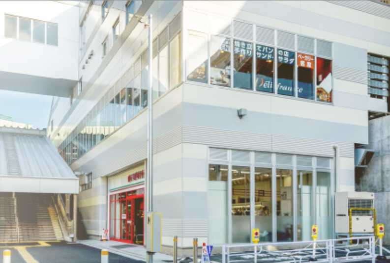 ショッピングセンター　CIAL(シァル) 菊名（ショッピングセンター）まで2257m