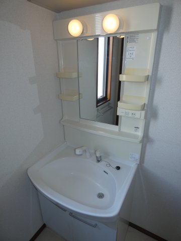 洗面設備　忙しい朝に重宝するシャンプードレッサー