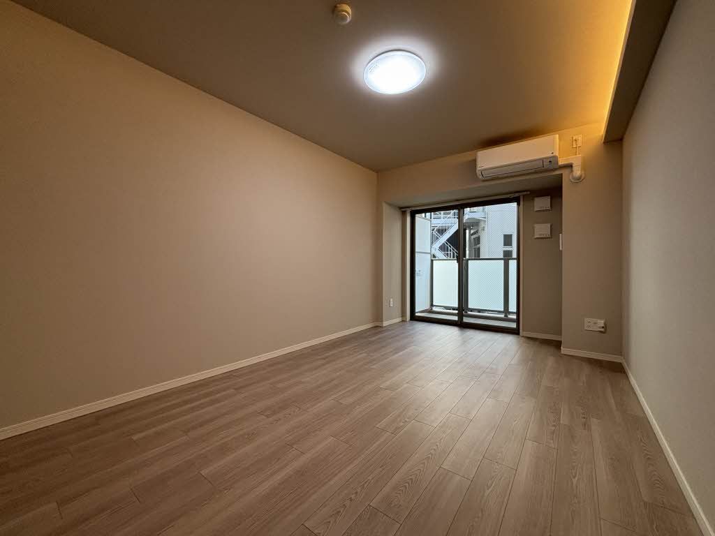 その他部屋・スペース　エアコンを設備で採用しております。