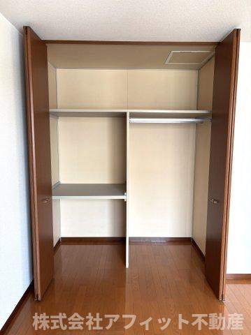 収納　クローゼット