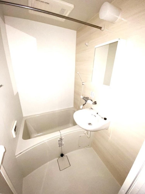 バス・シャワールーム　バス